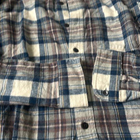 LLbean flannel shirt - Picture 3 of 5